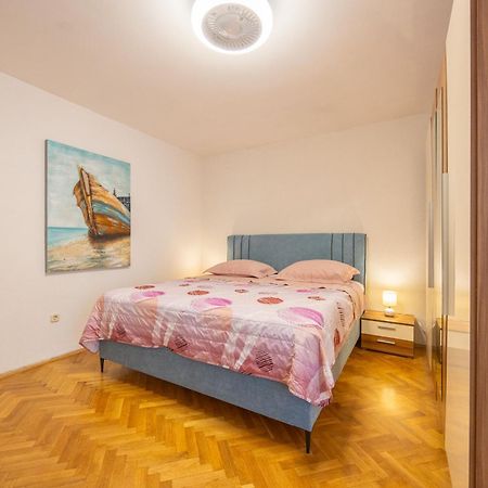 Apartments Tanja Башка-Вода Екстер'єр фото