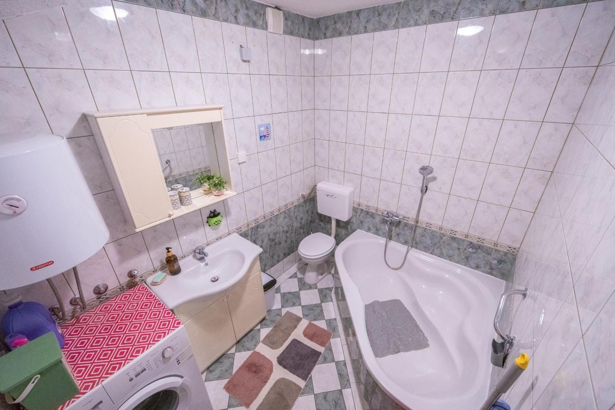 Apartments Tanja Башка-Вода Екстер'єр фото