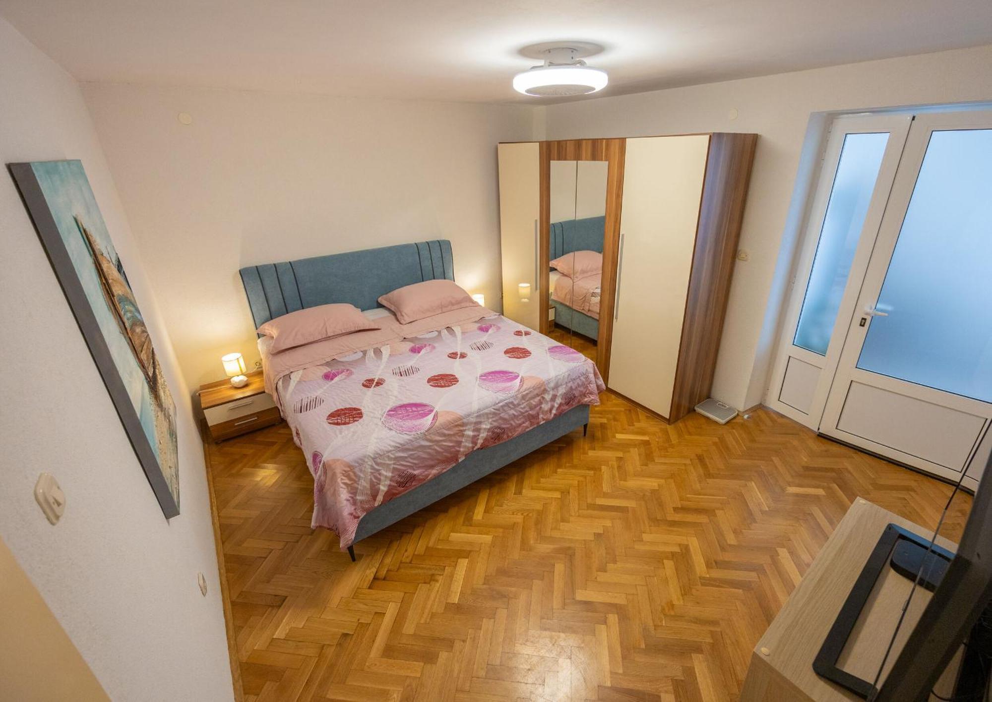 Apartments Tanja Башка-Вода Екстер'єр фото