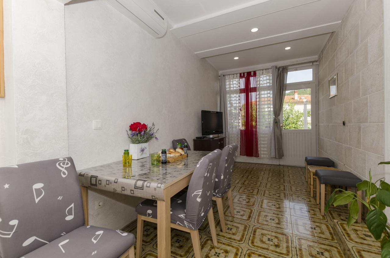 Apartments Tanja Башка-Вода Екстер'єр фото
